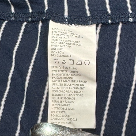 Prana Sol Protect Navy Blue White Striped Hooded Shirt Sz XL - Picture 13 of 14